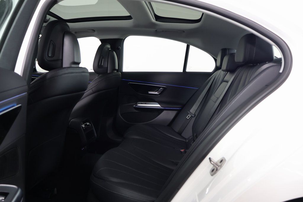 Thumbnail: 2026 Mercedes-Benz E-Class - 6