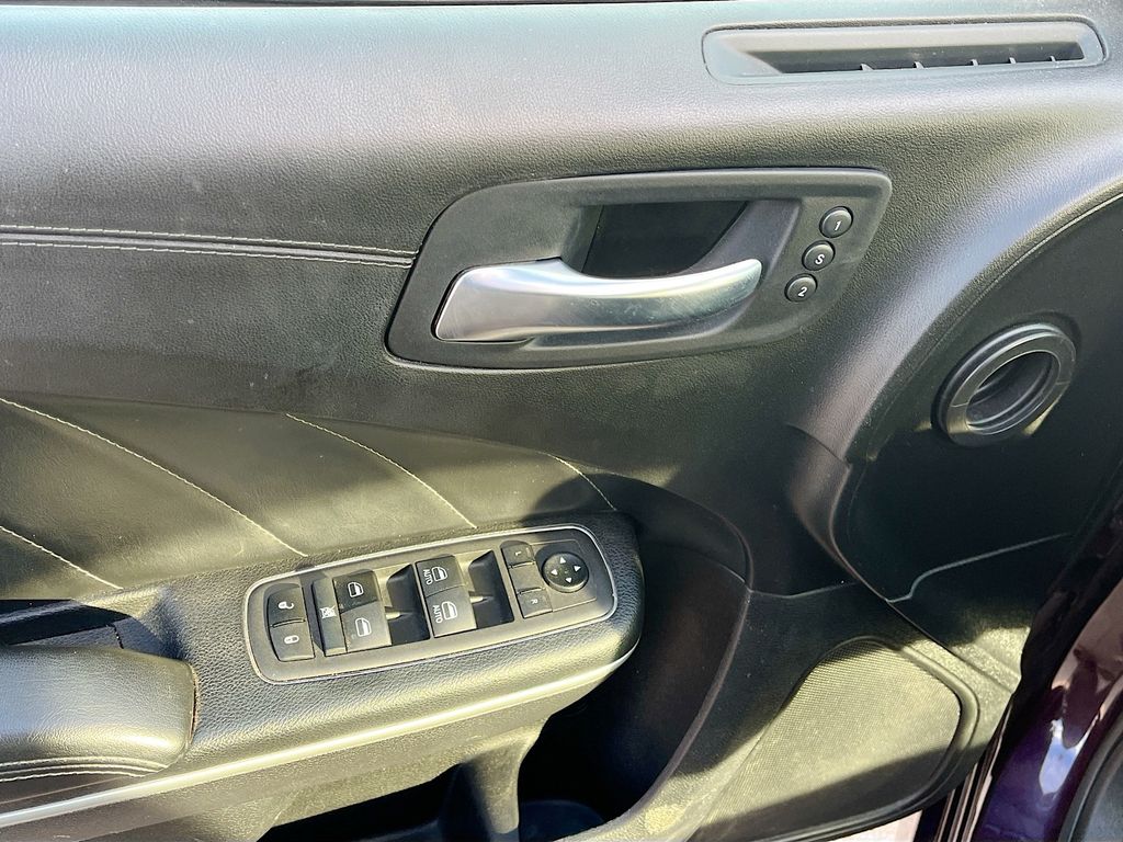 Used 2021 Purple Dodge R/T Scat Pack image 17