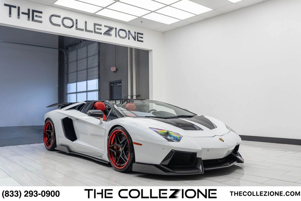 Bianco Isis 2017 Lamborghini Aventador Convertible All-Wheel Drive 7-Speed Automatic