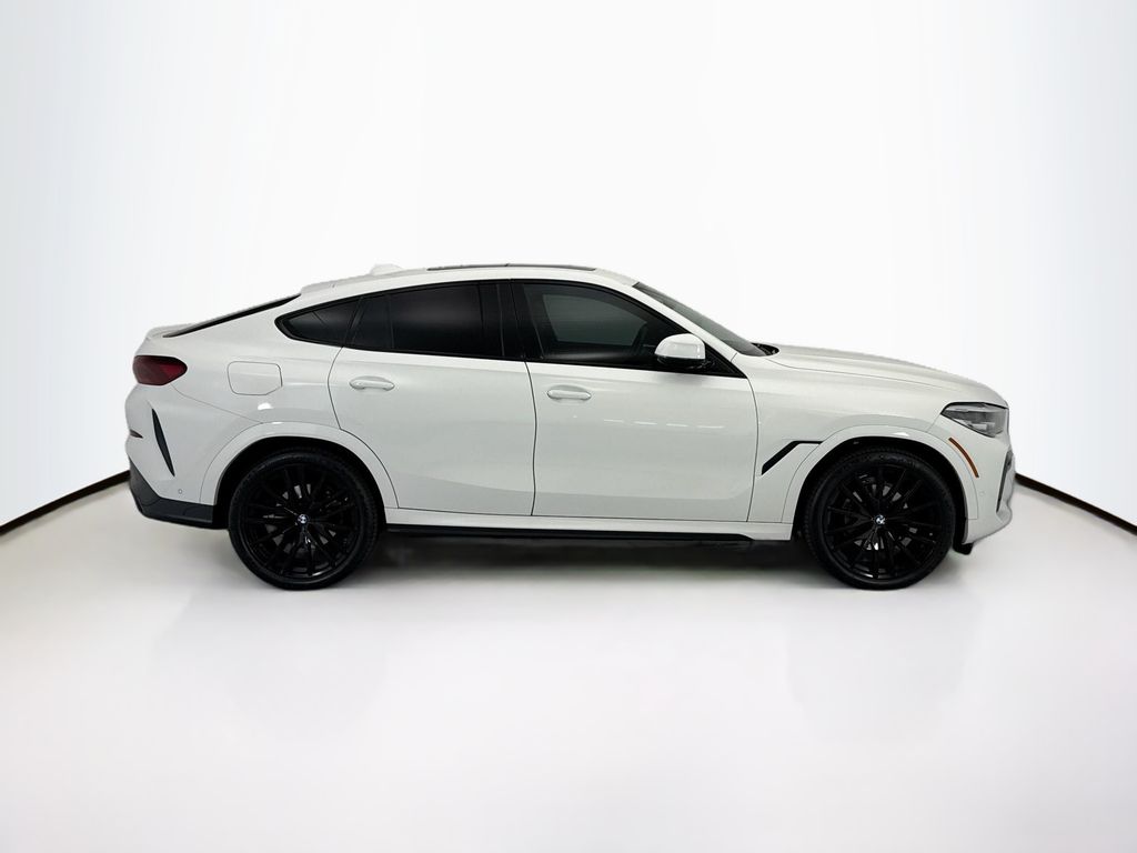 Thumbnail: 2023 BMW X6 - 4