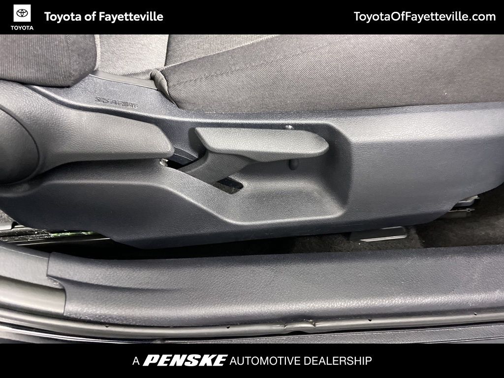 Thumbnail: 2025 Toyota Camry - 9