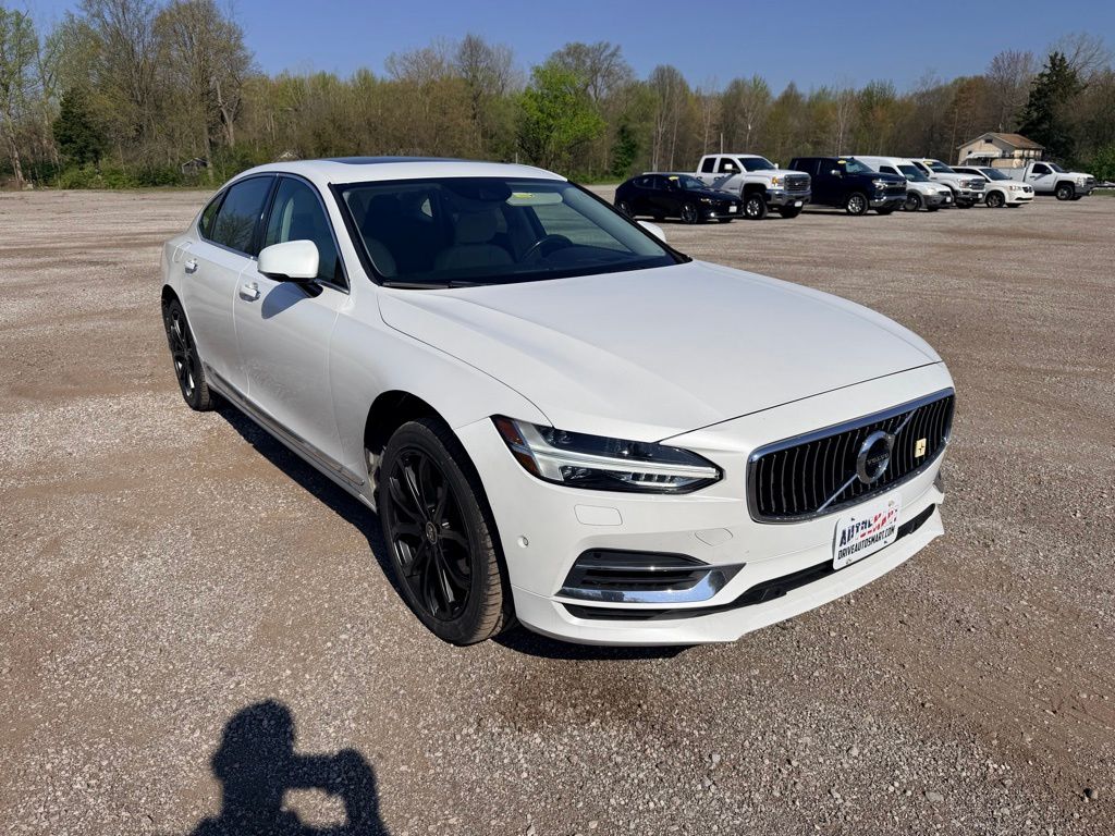 2018 Volvo S90 T8 Inscription PHEV AWD's photo