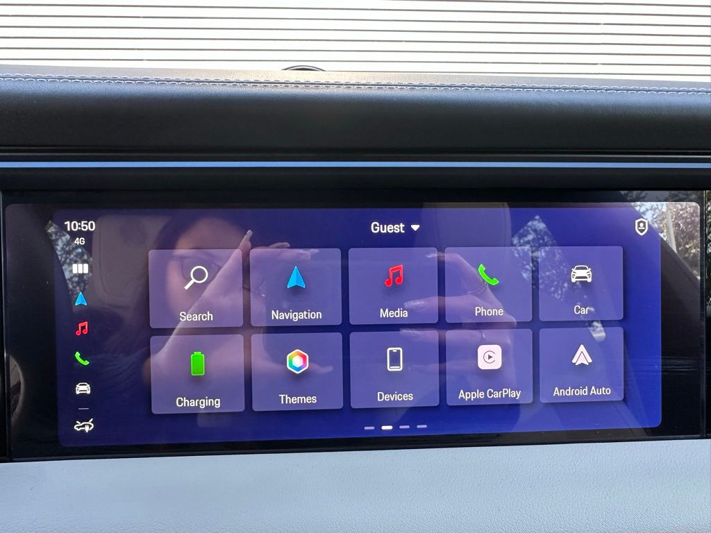 Thumbnail: 2025 Porsche Macan - 29