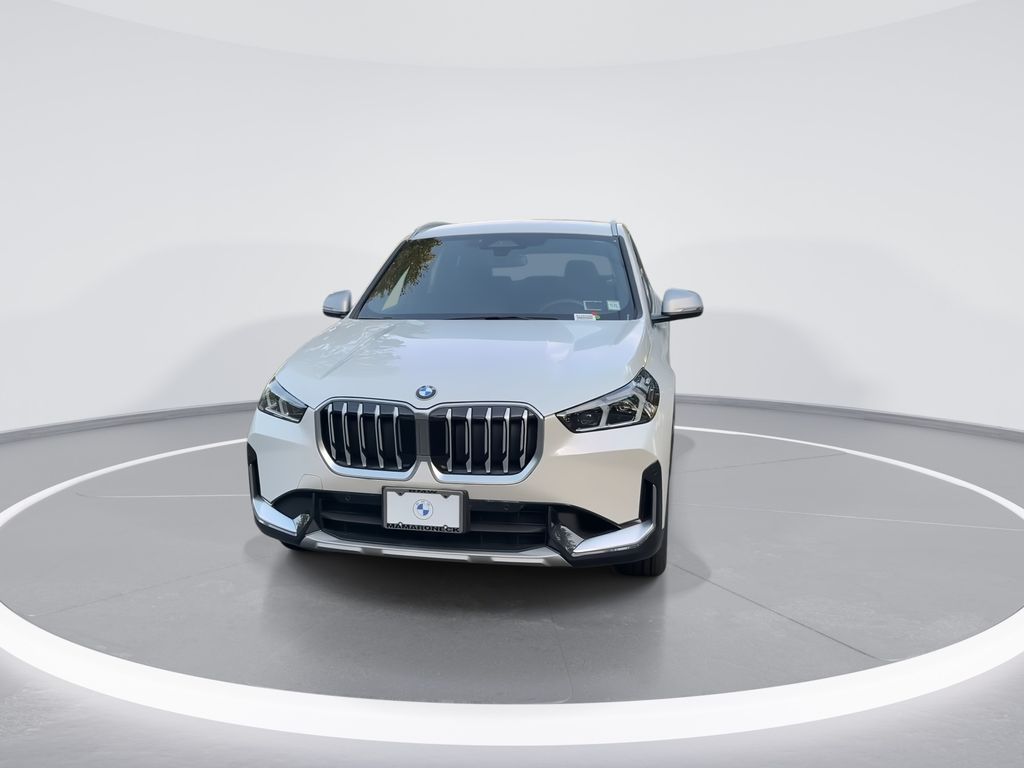 Thumbnail: 2023 BMW X1 - 3