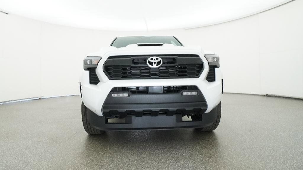 Thumbnail: 2025 Toyota Tacoma - 10