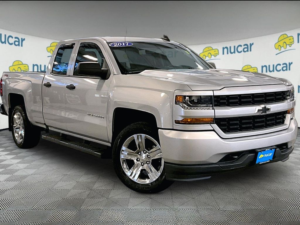 Silver Ice Metallic 2017 Chevrolet Silverado 1500 Pickup Truck Four-Wheel Drive 6-Speed Automatic Overdrive