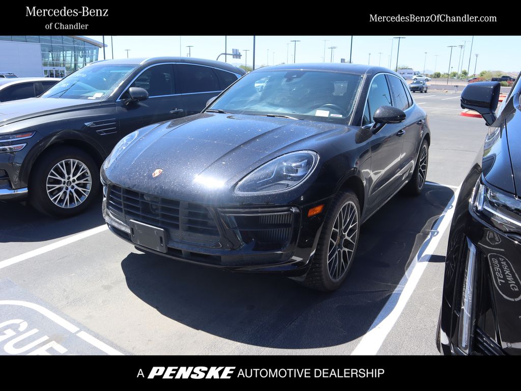Thumbnail: 2021 Porsche Macan - 1
