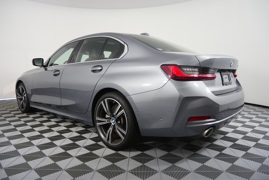 Thumbnail: 2024 BMW 3 Series - 5
