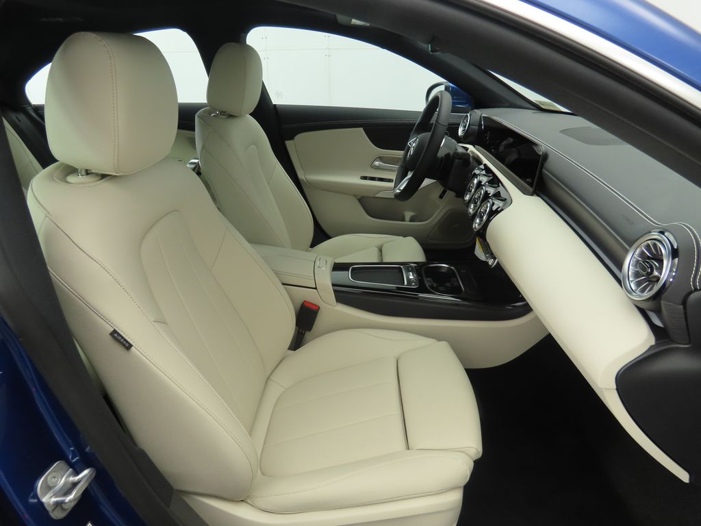 Thumbnail: 2025 Mercedes-Benz CLA - 21