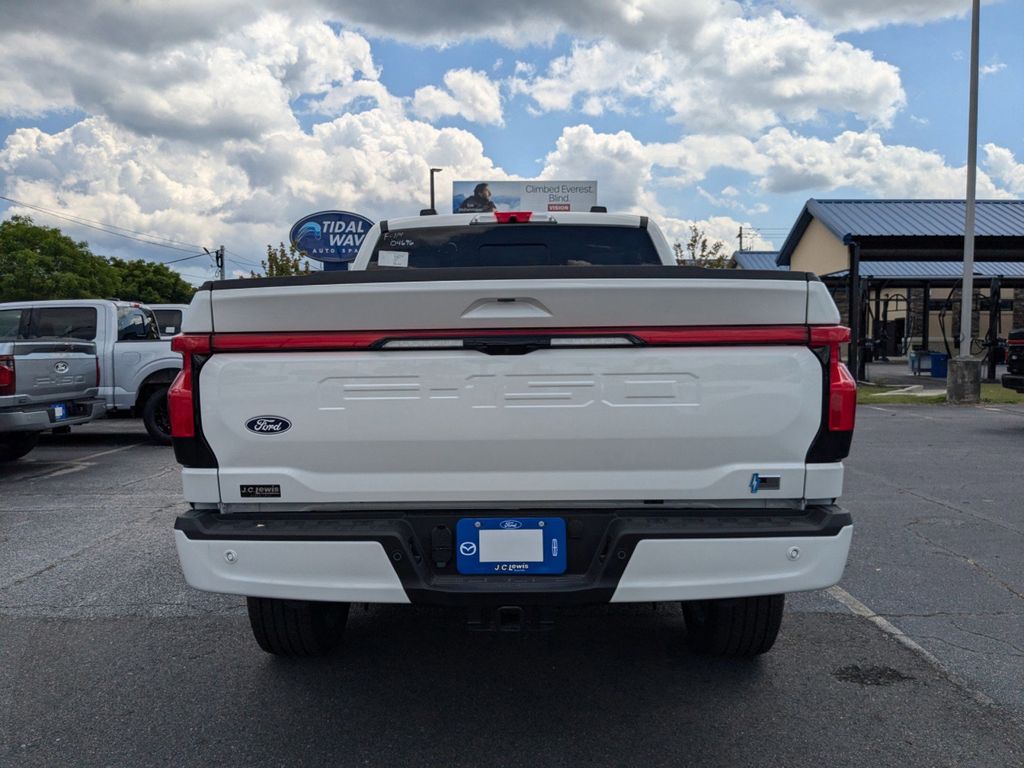 2025 Ford F-150 Lightning Platinum