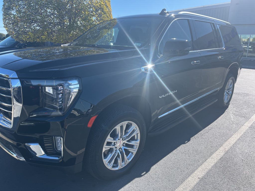 Thumbnail: 2021 GMC Yukon XL - 6
