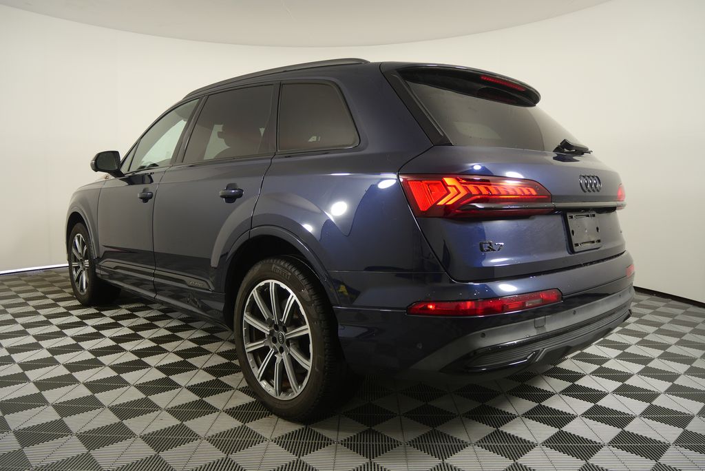 Thumbnail: 2023 Audi Q7 - 5