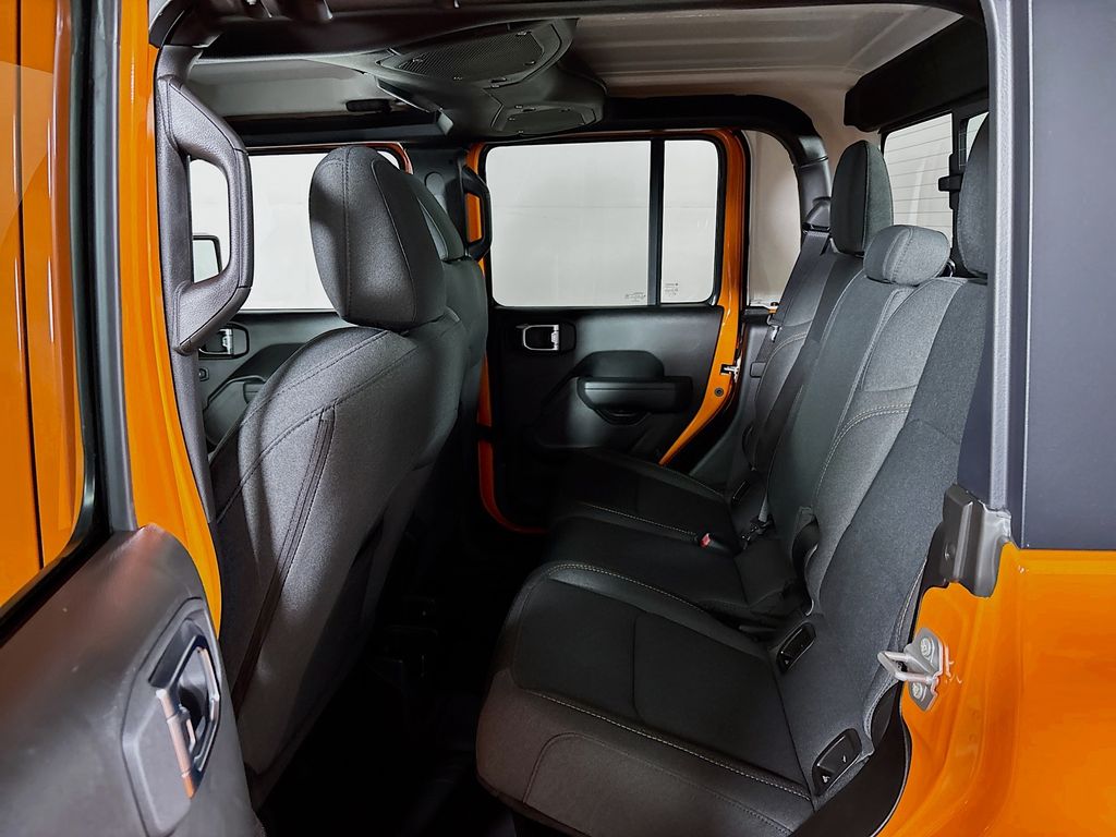 2025 Jeep Gladiator Willys