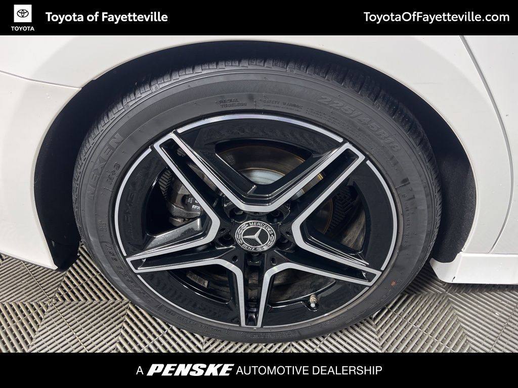 Thumbnail: 2019 Mercedes-Benz A-Class - 12