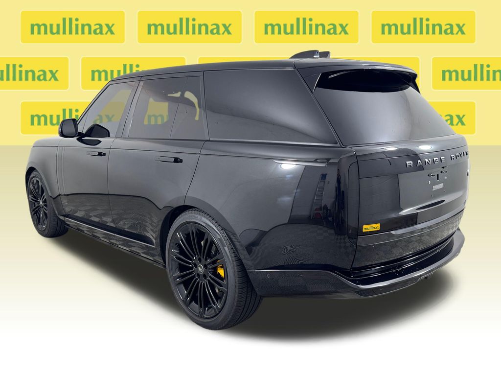 Used 2023 Black Land Rover SE image 10