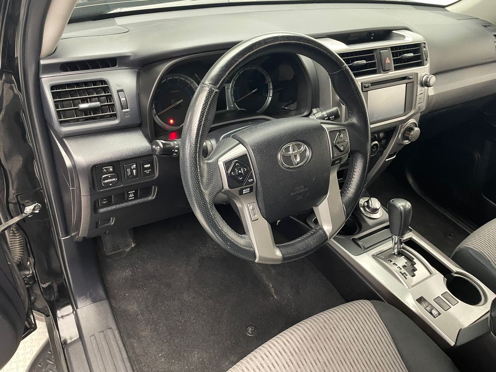 2014 Toyota 4Runner SR5 11