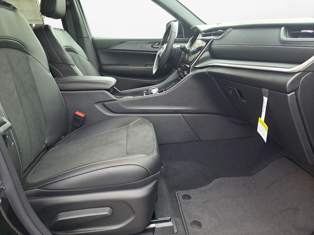 New Car 2025 Jeep Grand Cherokee L  Altitude X For Sale Under $40,000 In Austin, Texas