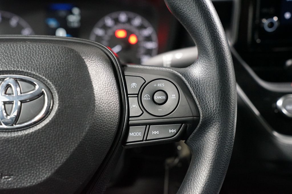 Thumbnail: 2025 Toyota Corolla - 13