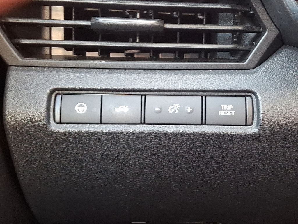 Thumbnail: 2023 Nissan Altima - 24