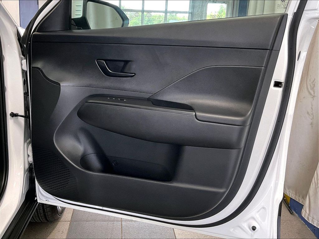 2024 Hyundai Kona — photo 12