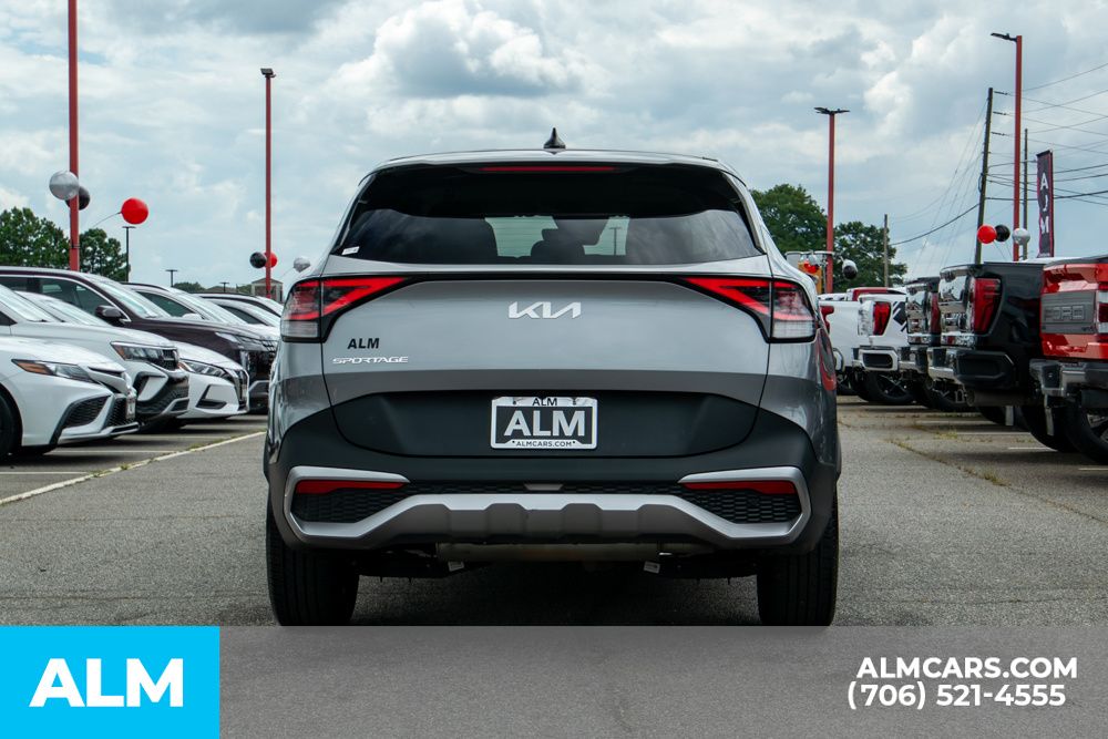 2024 Kia Sportage LX photo 5