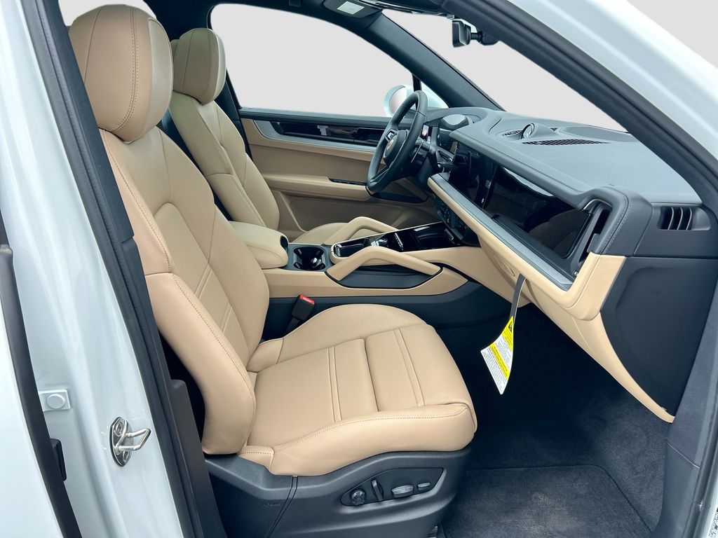 Thumbnail: 2026 Porsche Cayenne - 22