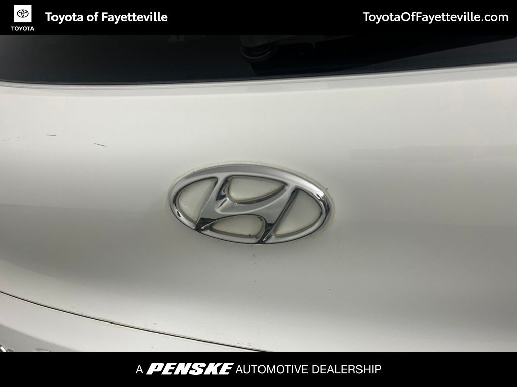 Thumbnail: 2016 Hyundai Tucson - 10