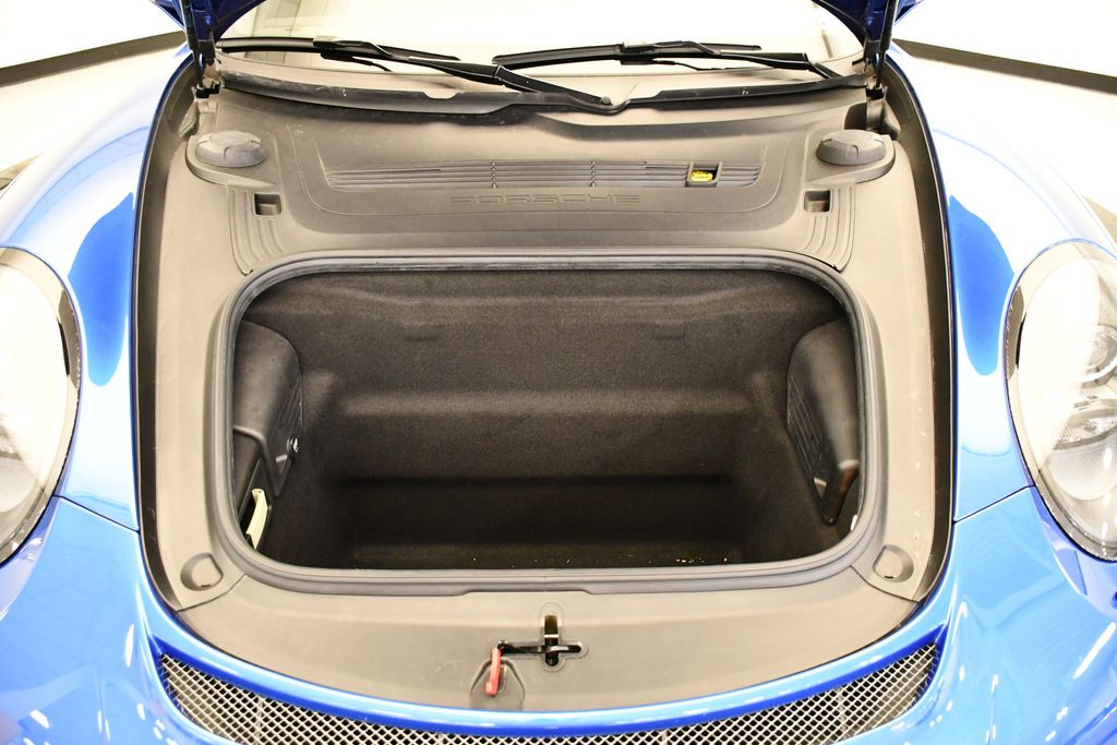 Thumbnail: 2015 Porsche 911 - 12