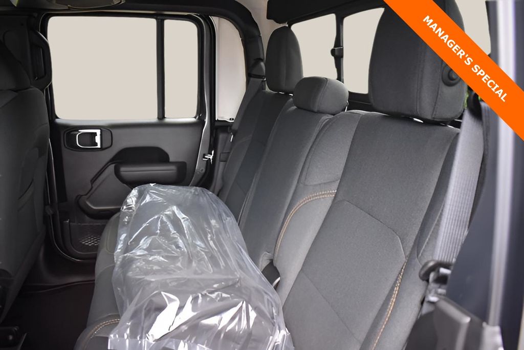 New Car 2025 Jeep Gladiator  Sport S For Sale Under $40,000 In Austin, Texas