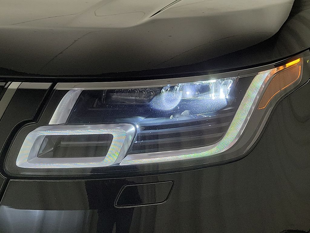Thumbnail: 2019 Land Rover Range Rover - 8