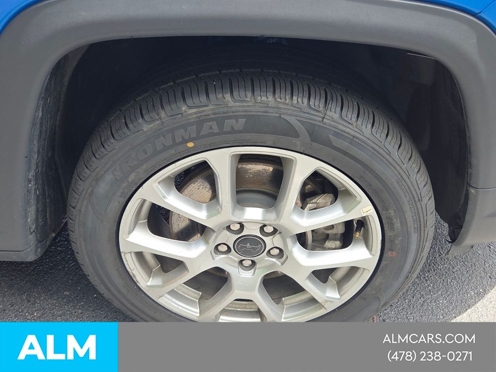 Used 2025 Blue Jeep Limited image 20