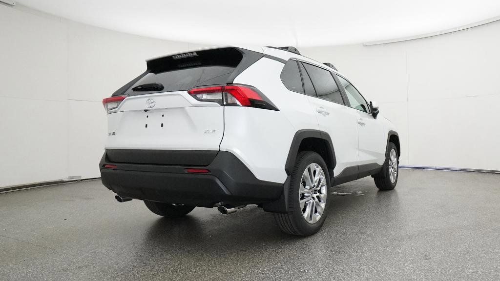 Thumbnail: 2025 Toyota RAV4 - 22