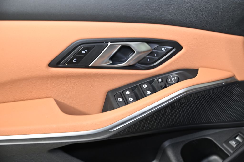 Thumbnail: 2025 BMW 3 Series - 22