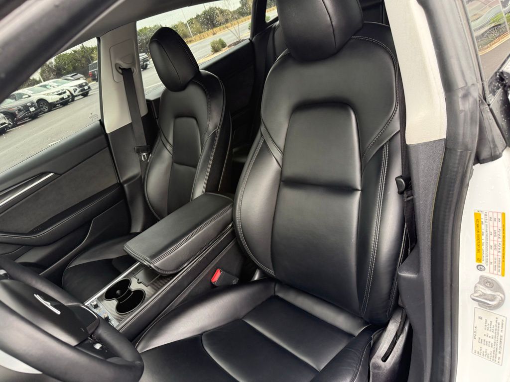 Thumbnail: 2021 Tesla Model 3 - 13