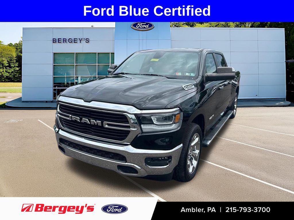 Diamond Black Crystal Pearlcoat 2019 RAM 1500 Pickup Truck Four-Wheel Drive 8-Speed Automatic