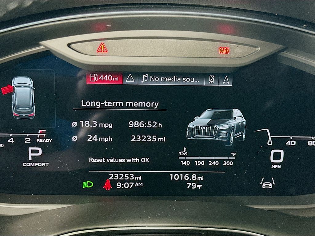 2023 Audi Q7 Premium Plus 12
