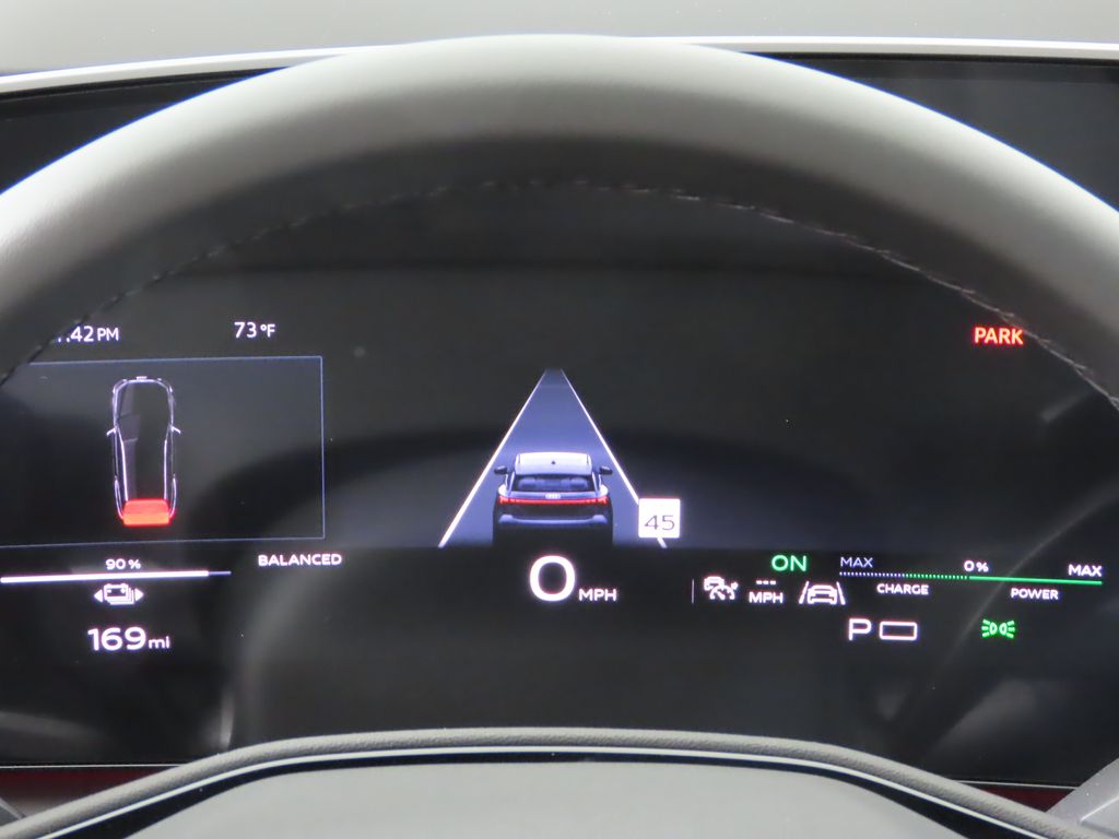 Thumbnail: 2025 Audi Q6 e-tron - 13