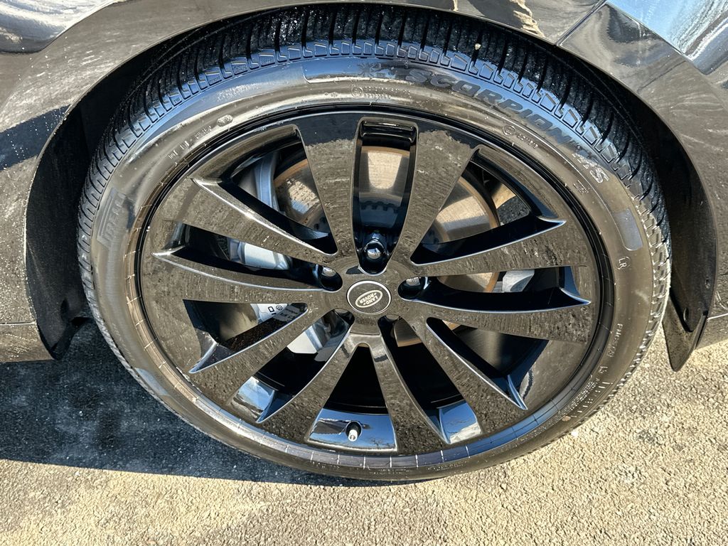 used 2025 Land Rover Range Rover Sport Plug-in Hybrid car, priced at $93,987