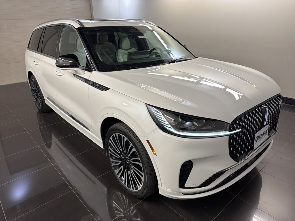 2026 Lincoln Aviator Black Label AWD's photo