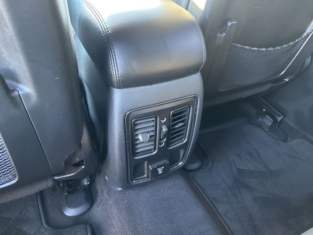 Used Car 2018 Jeep Grand Cherokee  Laredo E For Sale Under $20,000 In Austin, Texas