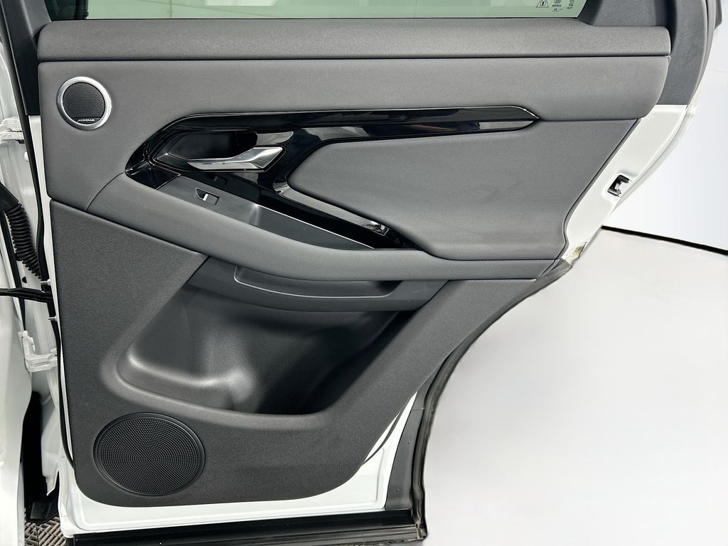 Thumbnail: 2025 Land Rover Range Rover Evoque - 26