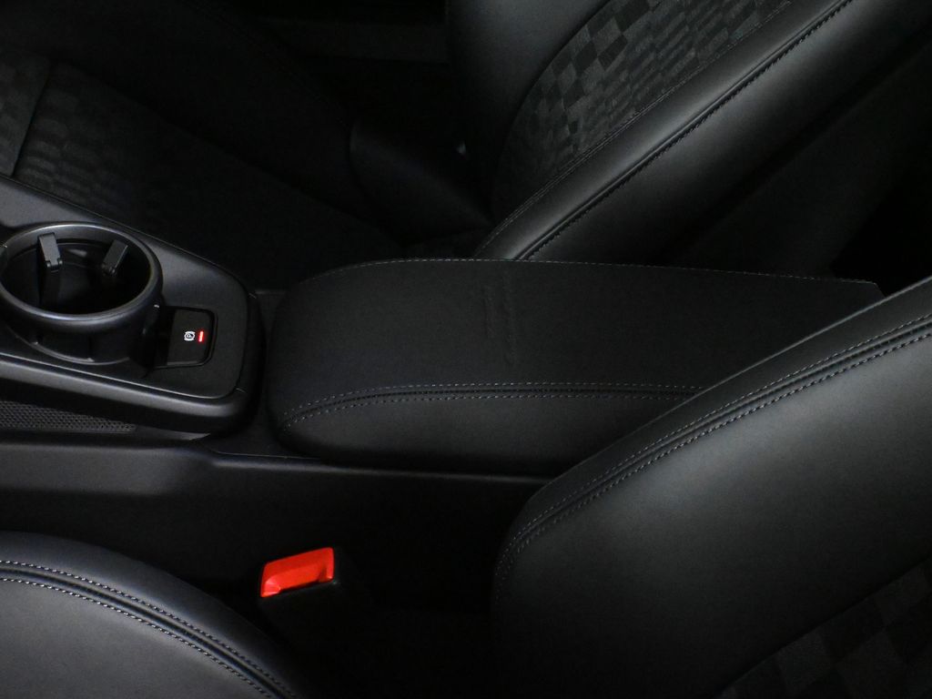 Thumbnail: 2026 Porsche 911 - 29