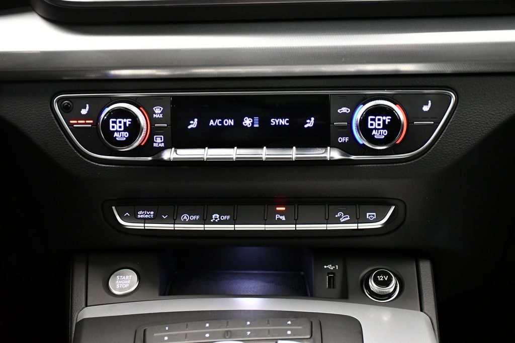 Thumbnail: 2020 Audi Q5 - 28