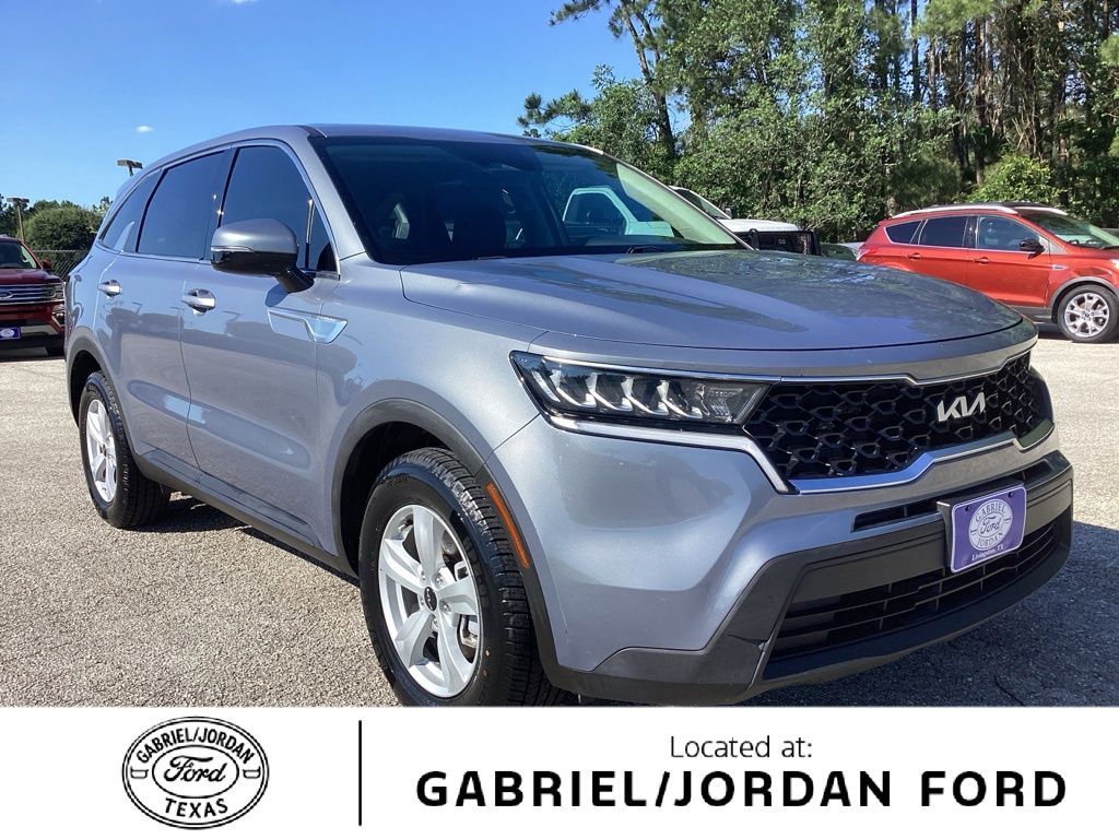 Everlasting Silver 2022 Kia Sorento SUV / Crossover Front-Wheel Drive 8-Speed Automatic
