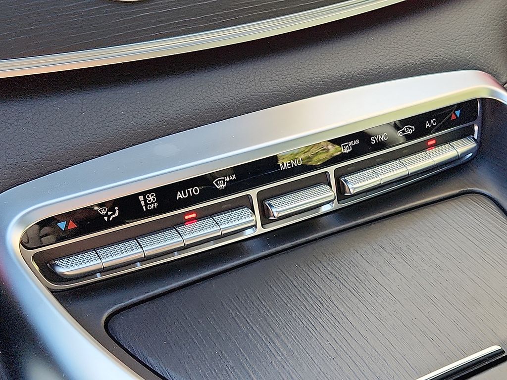 Thumbnail: 2026 Mercedes-Benz AMG GT - 12