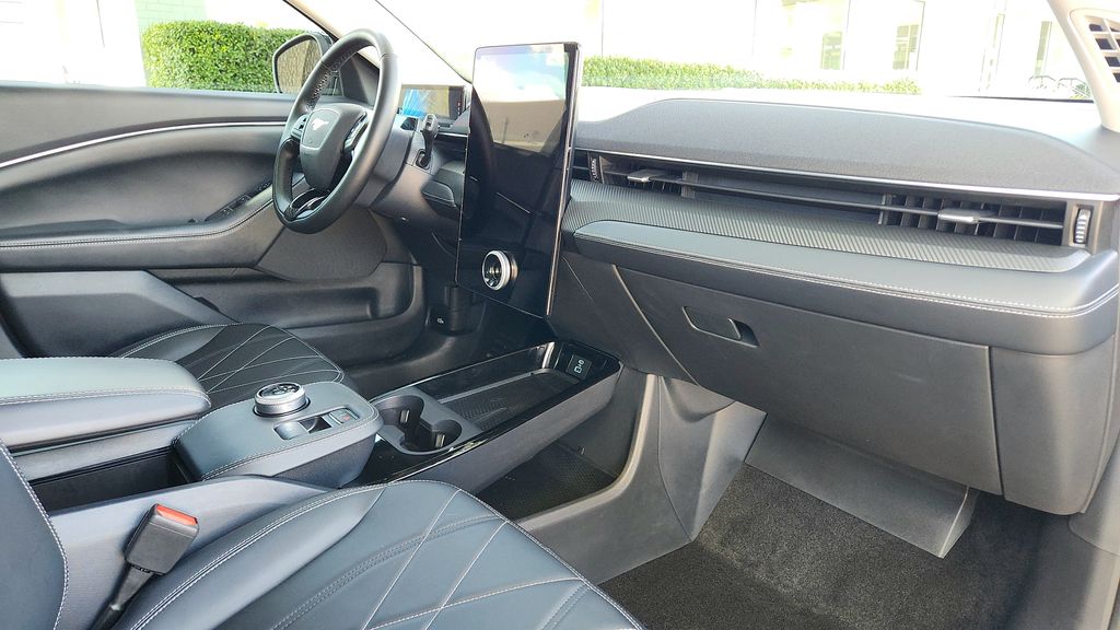 2024 Ford Mustang Mach-E