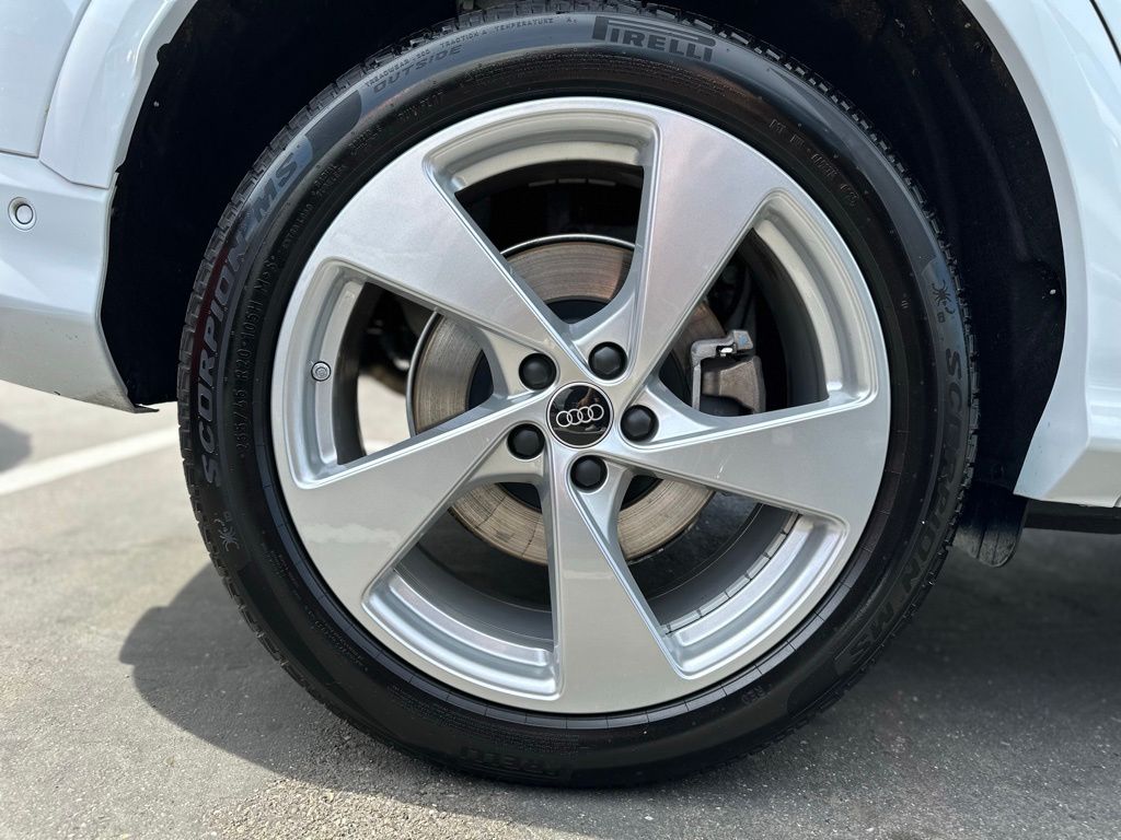 Used 2025 White Audi 2.0T Premium Plus image 7