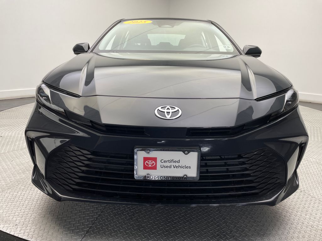 2025 Toyota Camry LE 2