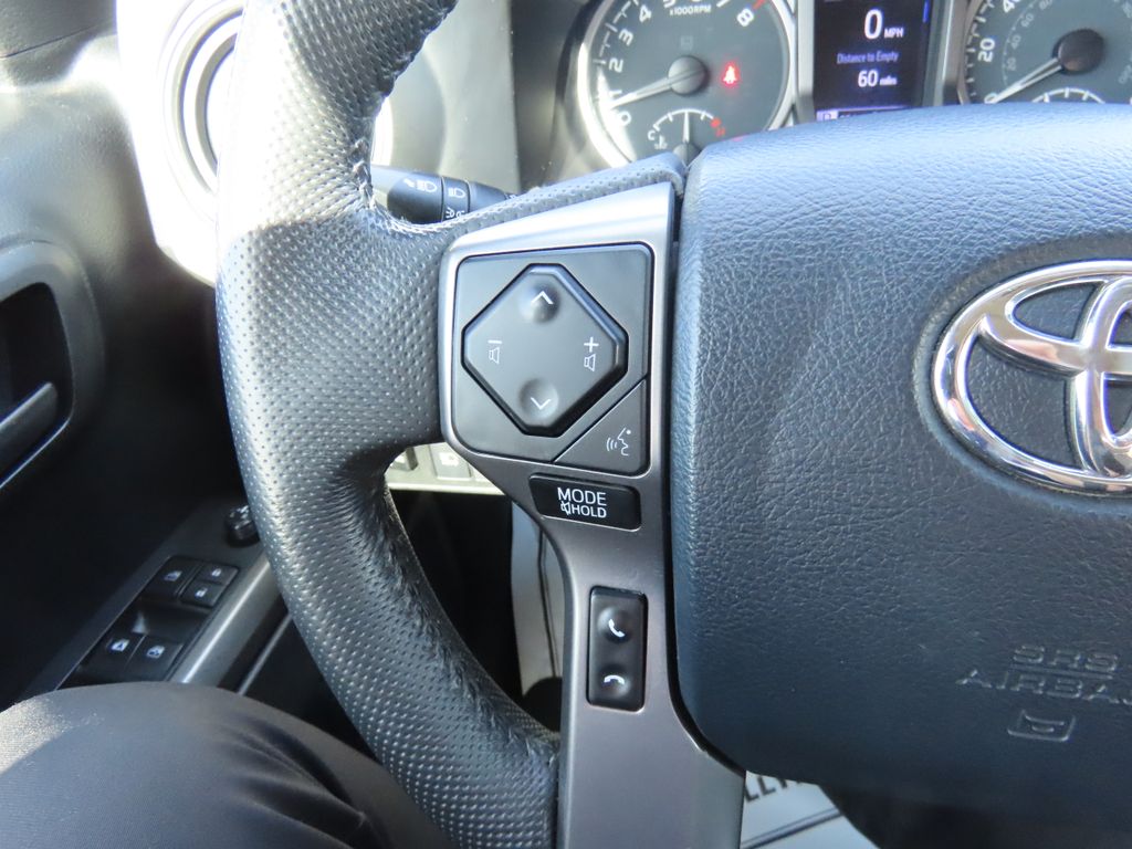 2020 Toyota Tacoma SR5 11