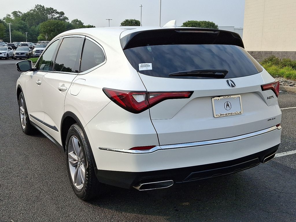 Thumbnail: 2023 Acura MDX - 4